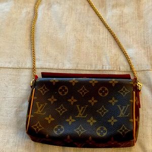 Louis Vuitton mini bag